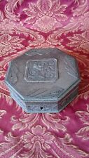 Ancienne boite  des années 1920/30 décor - art déco
