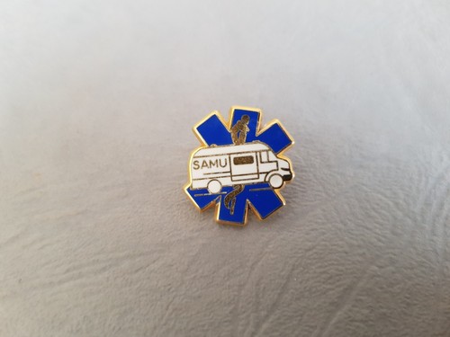 Pin secours sante - pin's,