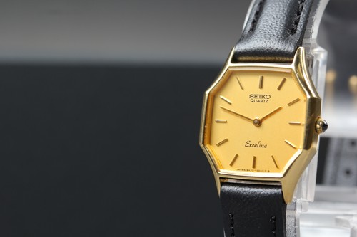 Vintage 1982 seiko - vintage,