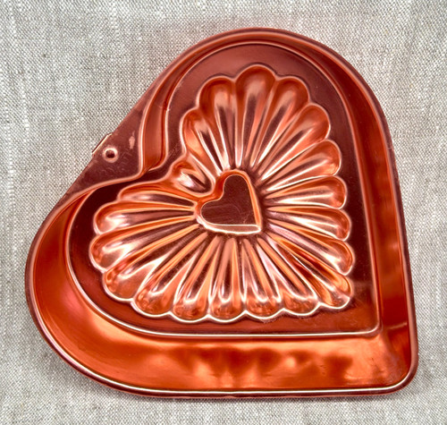 Vintage jello mold heart - mold,