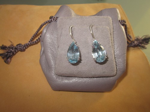 Boucles oreilles aigue - d,