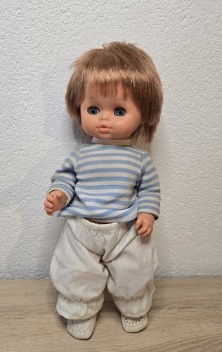 Jolie poupée plastique sebino - poupée,