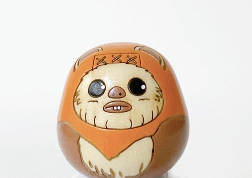 Poupée kokeshi bois ewok - kokeshi,