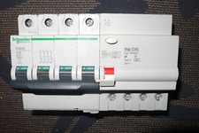 Disjoncteur differentiel 4pole - differentiel,