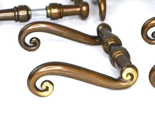 7x7mm une ancienne - ▨7x7mm,, paire