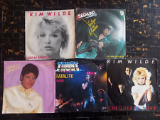 Lot 6 Vinyl 45t : James Brown - Kim Wilde - Michael Jackson - Trust - Baschung