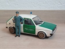 Solido 1/18 VOLKSWAGEN GOLF L – POLIZEI S1800205 + figurine 1/18