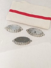 3 moules à pâtisserie . Moules à tartelette vintage français
