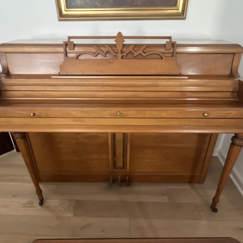 Wurlitzer spinet upright piano - wurlitzer,