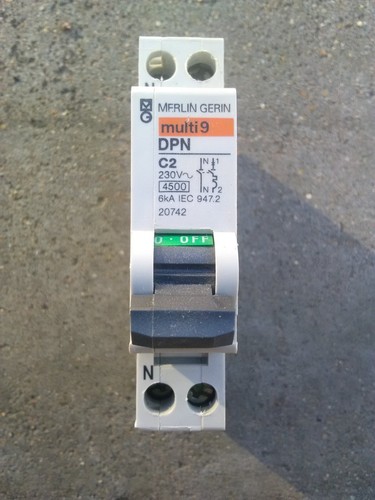 Disjoncteur dpn merlin - dpn,