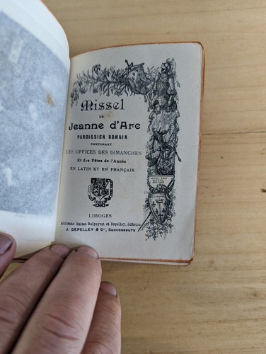 Missel jeanne arc - missel, de