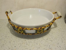 Plat rond en faïence  avec panier métal  osier décor tournesol