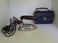 ANCIEN FER A REPASSER DE