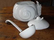 Grande soupière ancienne