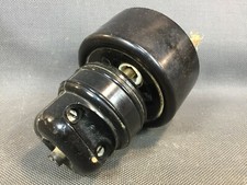 Ancienne grosse prise