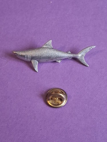 Pins pin requin - pins, etain