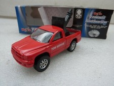MAISTO ECH 1/64 ENVIRON DODGE DAKOTA DEPANNEUSE ROUGE NEUF EN BOITE