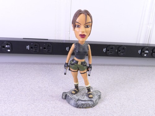 Tomb raider lara croft - lara, angel