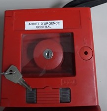 Coffret coup de poing ROUGE à voyant LEGRAND 38009 380 09