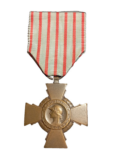 O9n belle médaille - o9n*(ref10598),