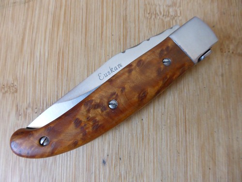 Couteau pliant régional