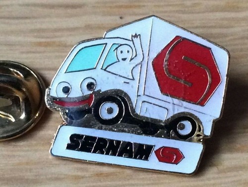 Rare pin lapel - rare,