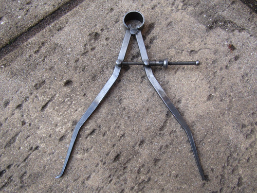 Ancien compas métal - en,