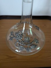 Carafe a Vin a décanter - motif de grappe en étain