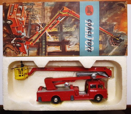 Camion pompiers échelle