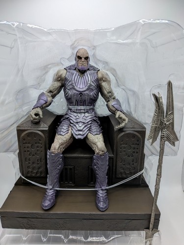 Darkseid avec trône - , méga