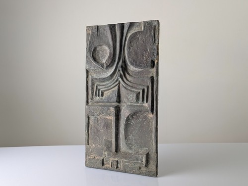 Plaque sculpture brutaliste - plaque,