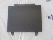 Grille de haut-parleur central