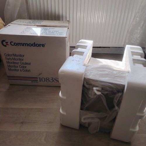 Moniteur commodore 1083s - moniteur,