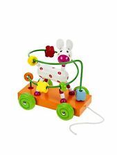 Chariot en bois avec un chien