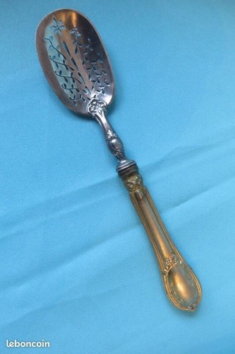 Ancienne cuillère à - ,