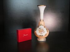 Vase en cristal opaline Baccarat instrument musique fleur orange or Charles X