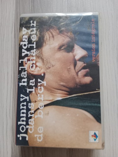 Johnny halliday cassette vhs - johnny,