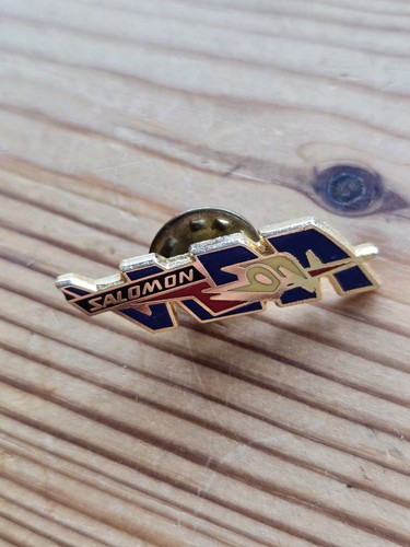 Pin salomon spécialiste - pin's, /
