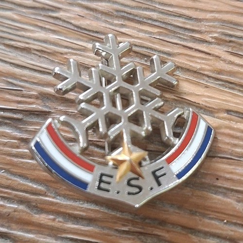 Pin s médaille broche - e.s.f, pin’s