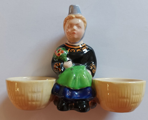 Salière poivriere femme