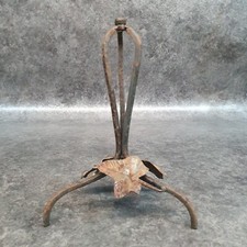 ancien pied de lampe en fer forgé ref AP195