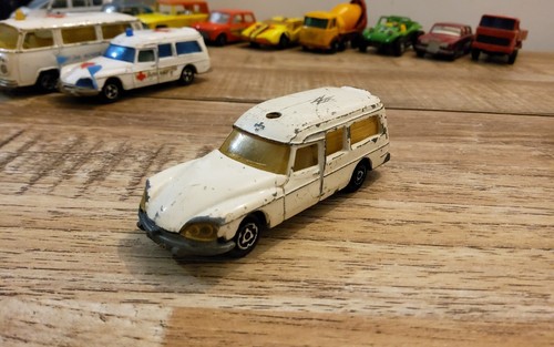 Citroën ambulance - 21,