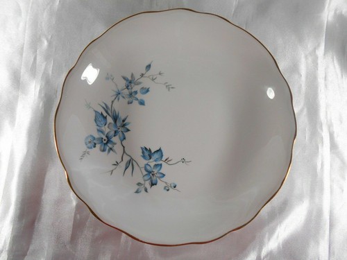 Superbe plat creux fleurs - superbe,