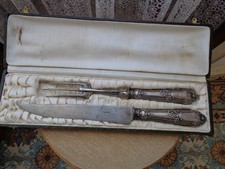 ANCIEN SERVICE A VIANDE STYLE LOUIS XV ROCAILLE EN METAL ARGENTEE OU ARGENT ??