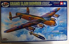 MAQUETTE  AVION LANCASTER GRAND SLAM  1/48  TAMIYA