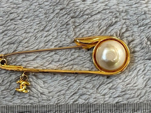 Broche sécurité chanel - broche, de