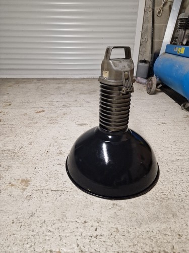 Lampe industrielle vintage - industrielle,