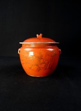 Pot couvert en porcelaine