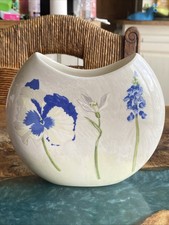 Vase en demi-lune à decor