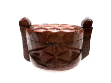 Boite à sel en bois sculpté